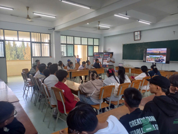 Đón tiếp học sinh Trường THPT Lương Thế Vinh, Hàm Kiệm, tỉnh Lâm Đồng